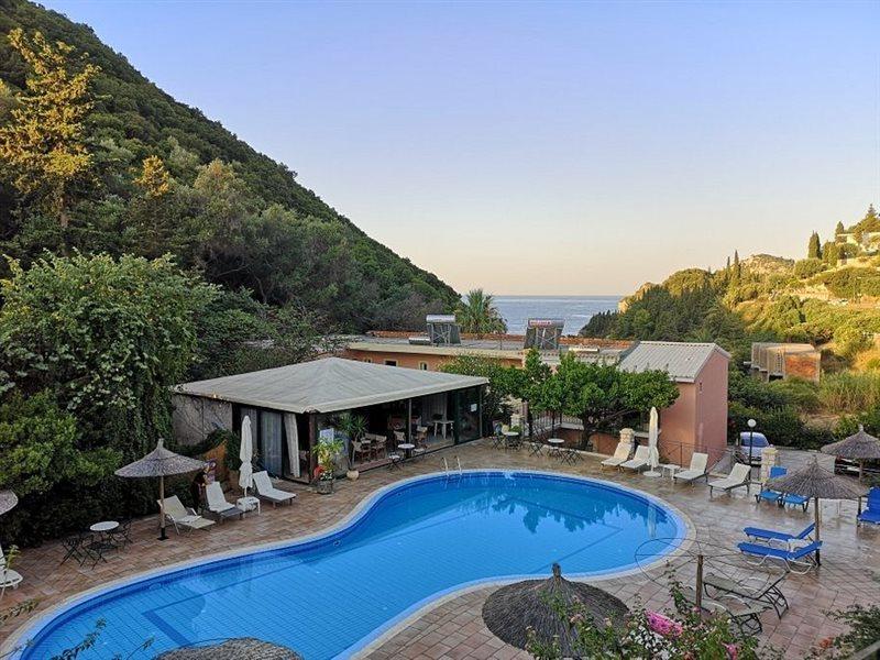 Mermaid Pool Studios And Bar Palaiokastritsa Esterno foto
