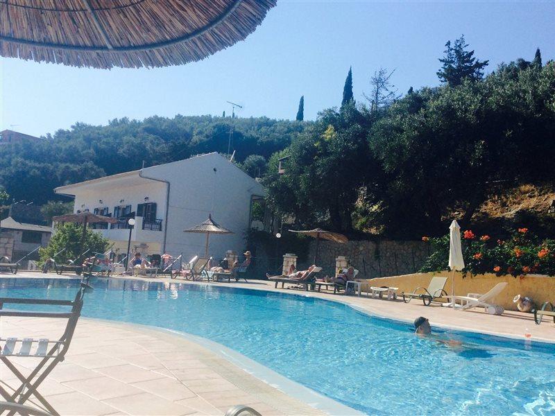 Mermaid Pool Studios And Bar Palaiokastritsa Esterno foto