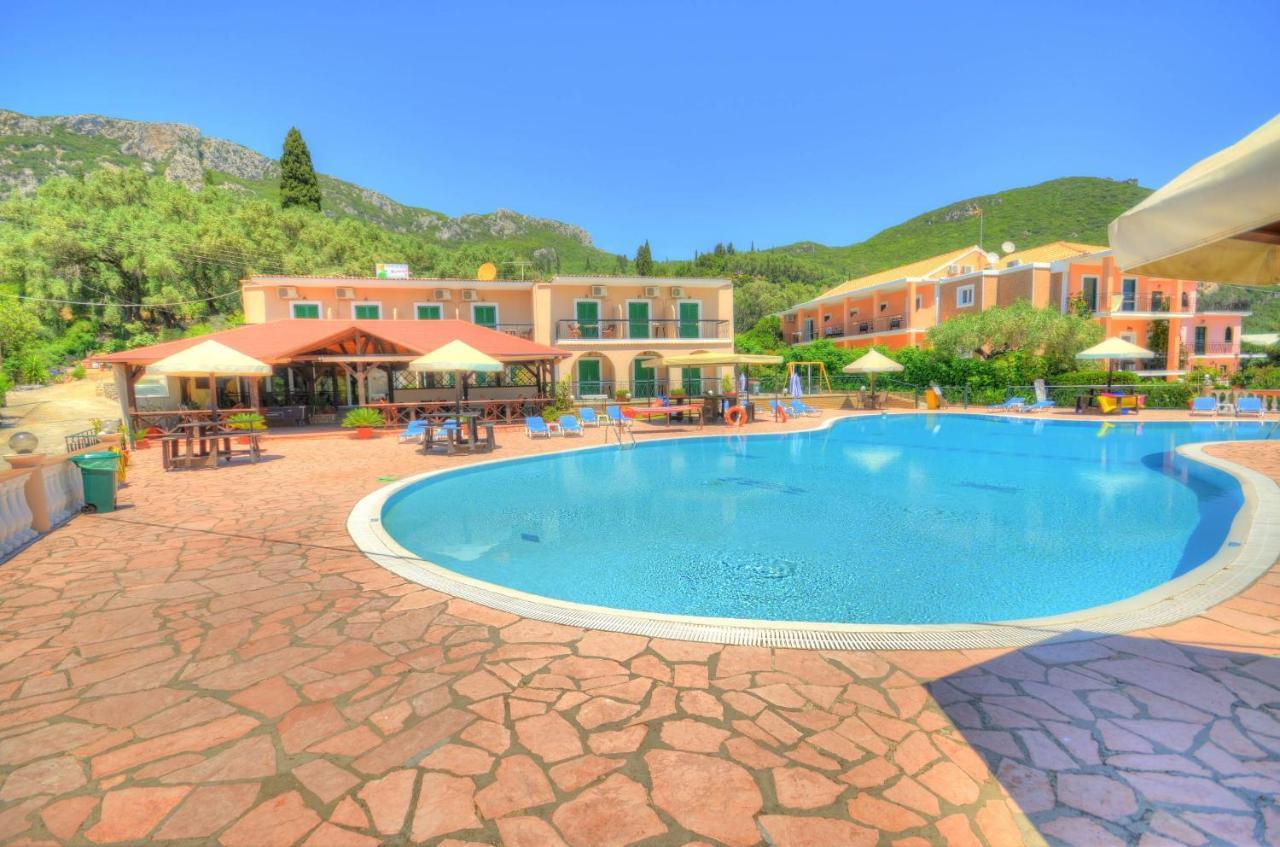 Mermaid Pool Studios And Bar Palaiokastritsa Esterno foto