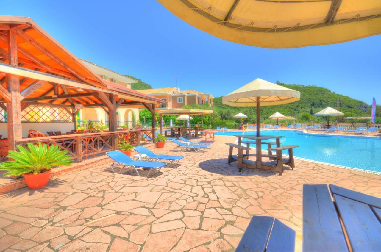 Mermaid Pool Studios And Bar Palaiokastritsa Esterno foto